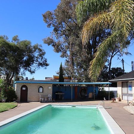 Capri Motel Balranald Luaran gambar