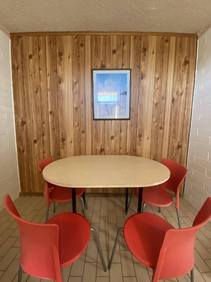 Capri Motel Balranald Luaran gambar