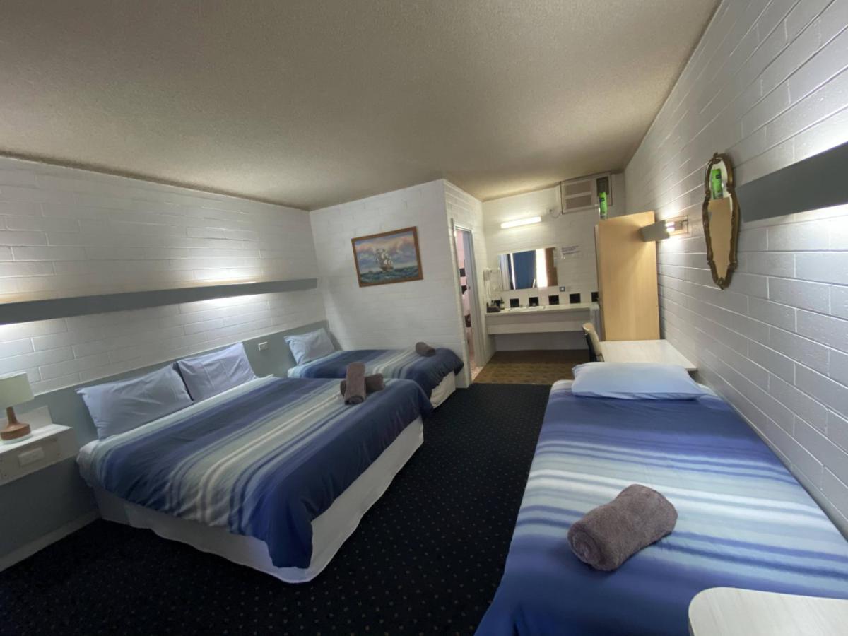 Capri Motel Balranald Luaran gambar