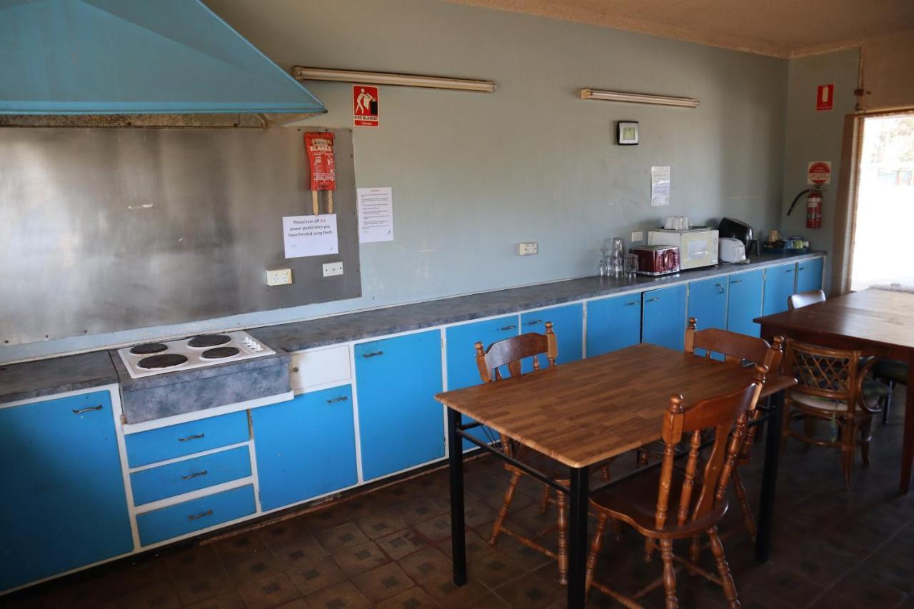 Capri Motel Balranald Luaran gambar