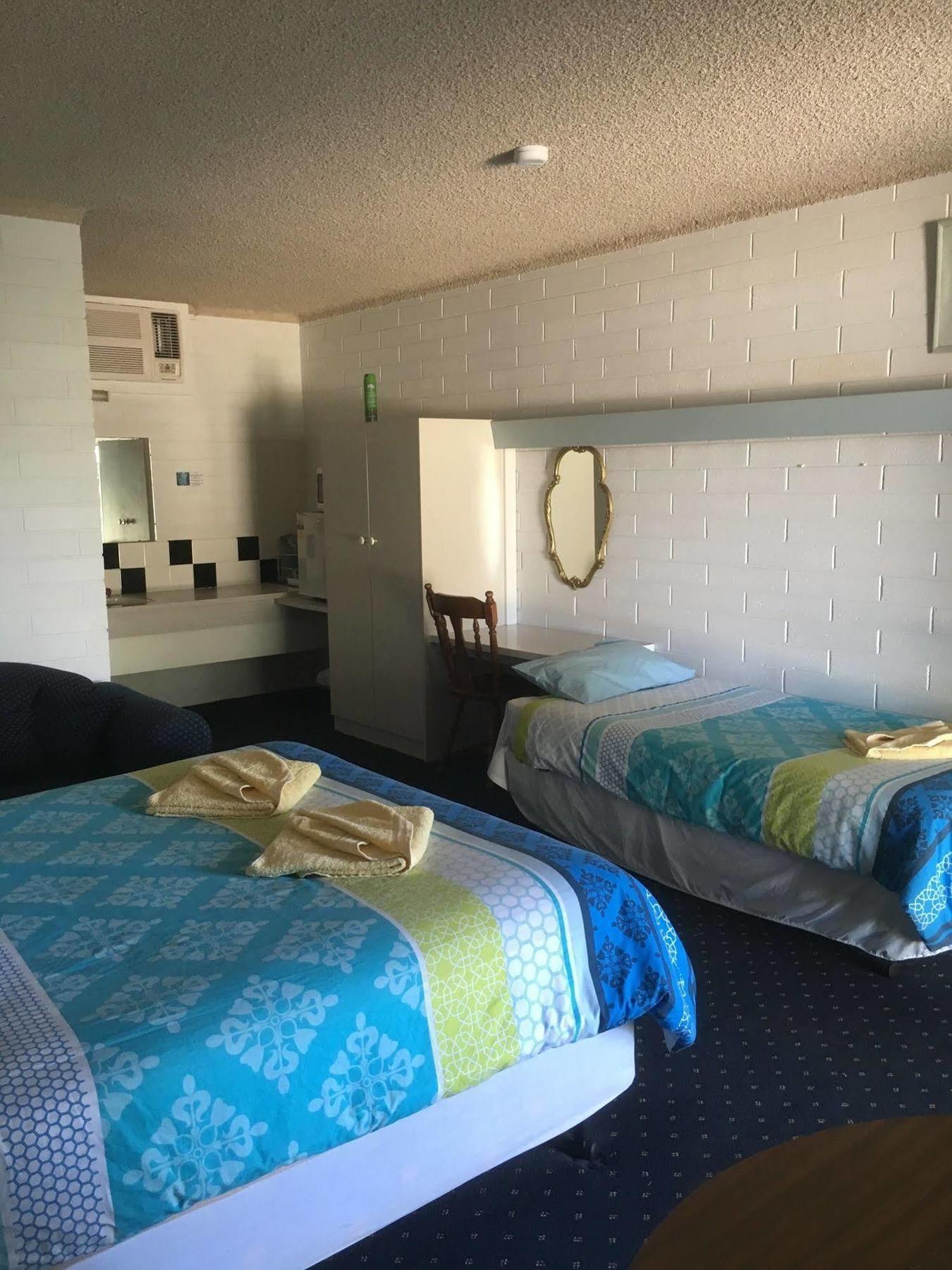 Capri Motel Balranald Luaran gambar