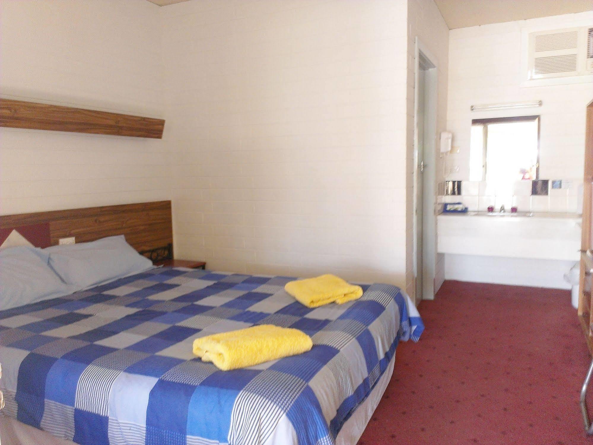 Capri Motel Balranald Luaran gambar